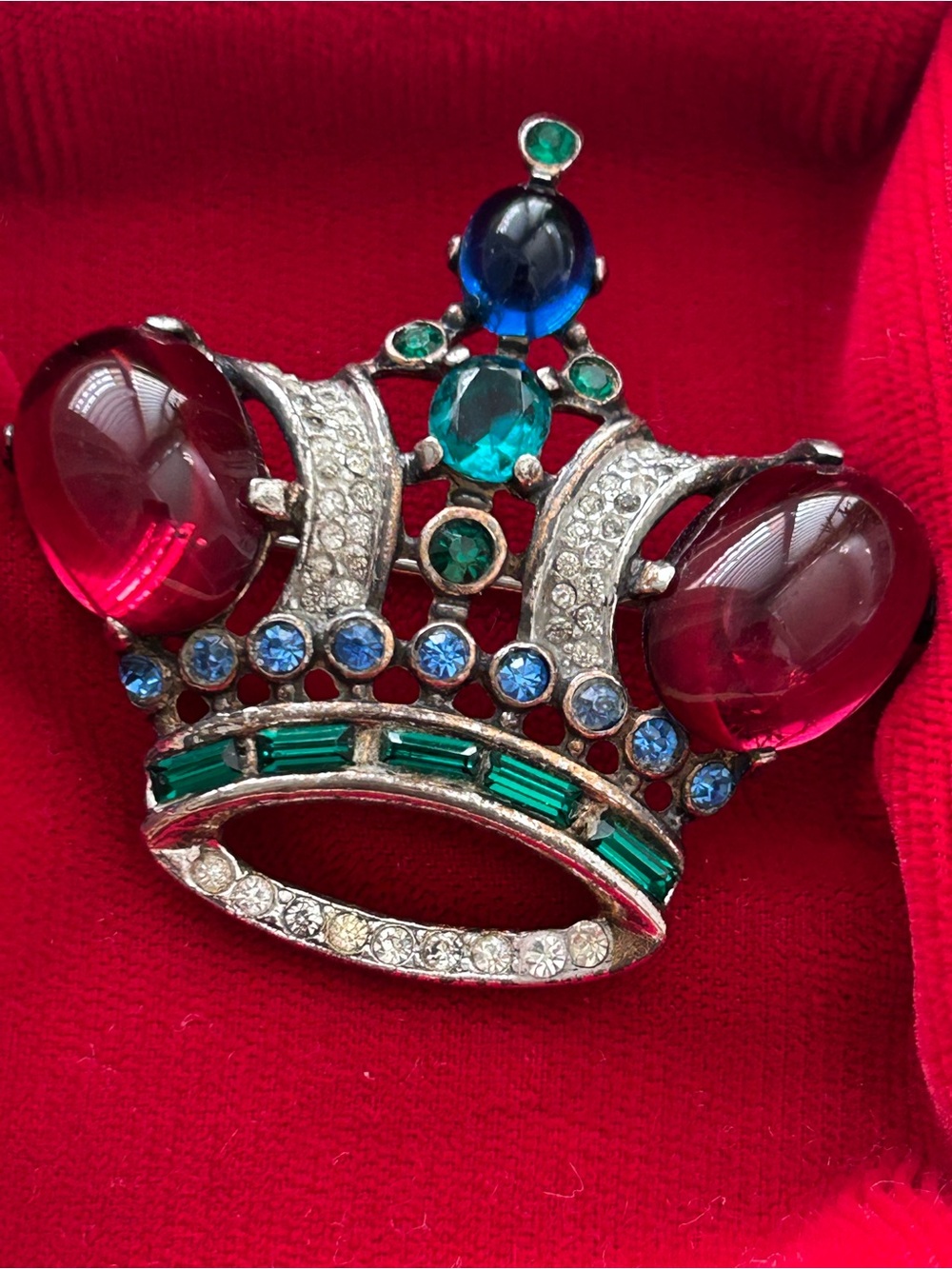 Rare 1944 Gold-plated Sterling “King Crown” Brooch by TRIFARI